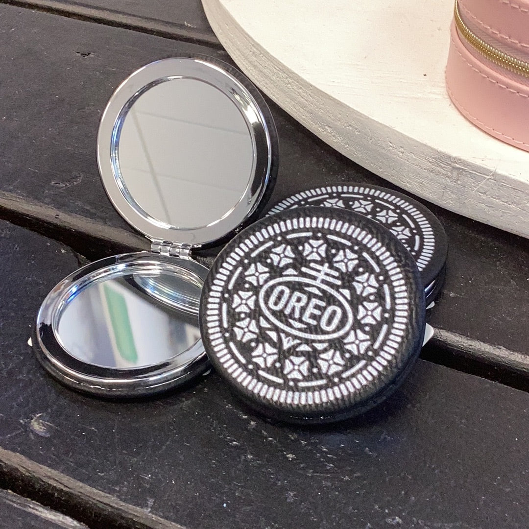 Oreo mirror