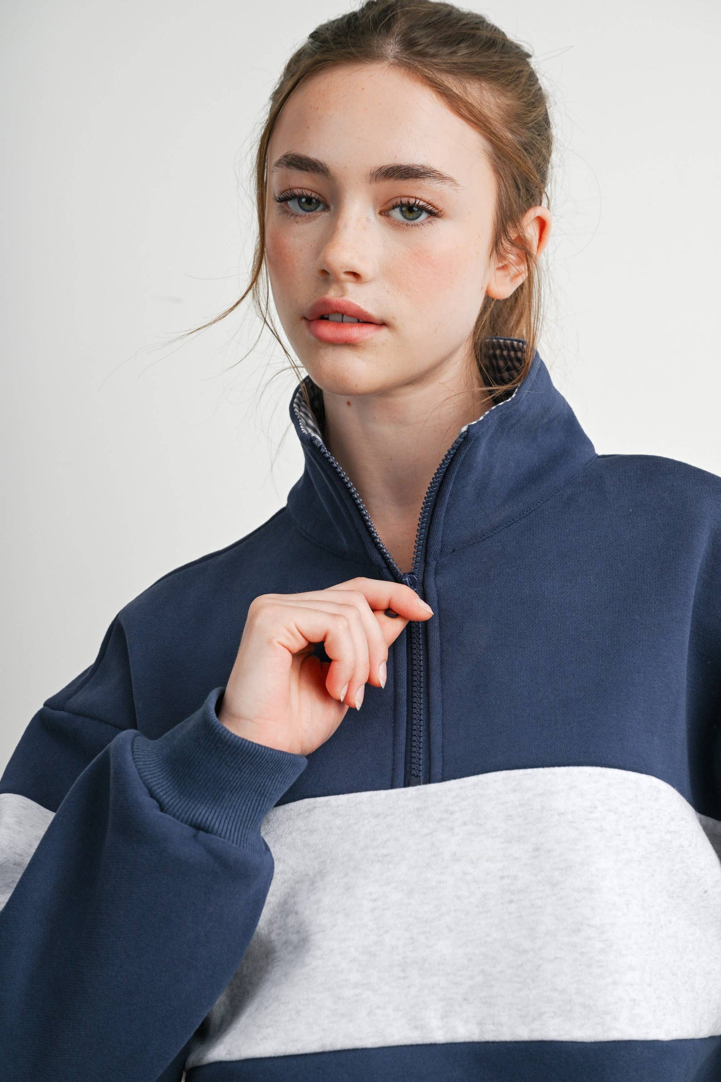 Colorblock Quarter-Zip Sweatshirt-BMT8510