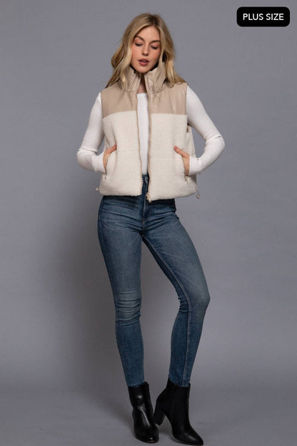 [PLUS SIZE] Reversible Faux Leather-Sherpa Padding Crop Vest