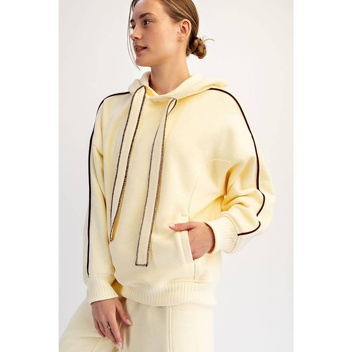 FLEECED TERRY OVERSIZED PIPING HOODIE