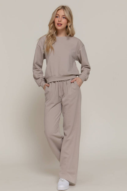 Long Sleeve Round Neck Crop SweatShirt