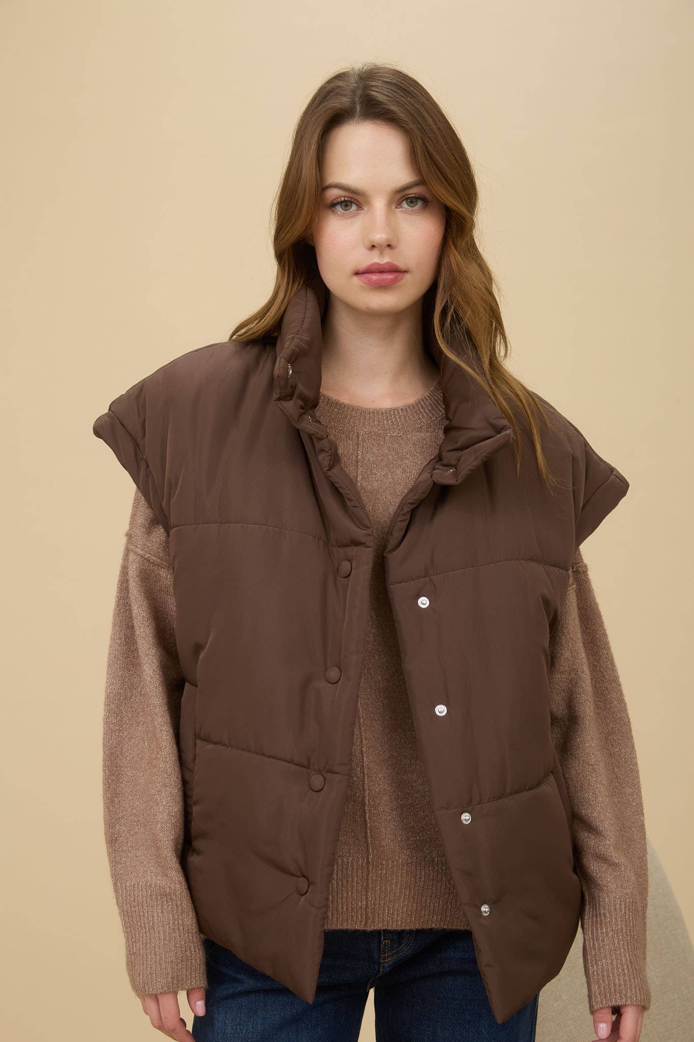 OVERSIZED SNAP BUTTON PUFFER VEST