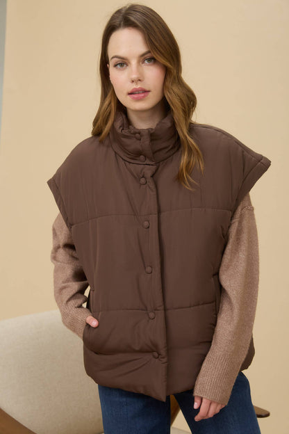 OVERSIZED SNAP BUTTON PUFFER VEST