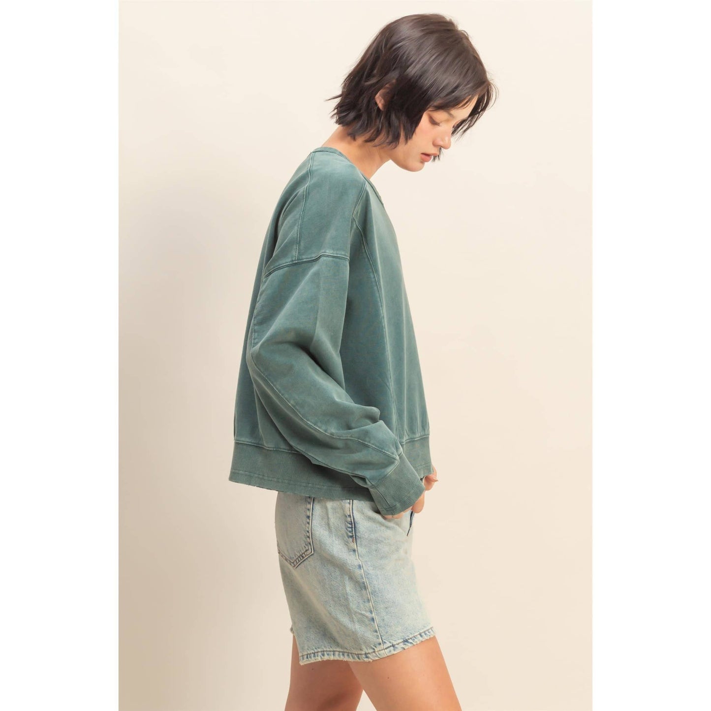 Oversized Crew Neck Sweatshirt With Raw Hem