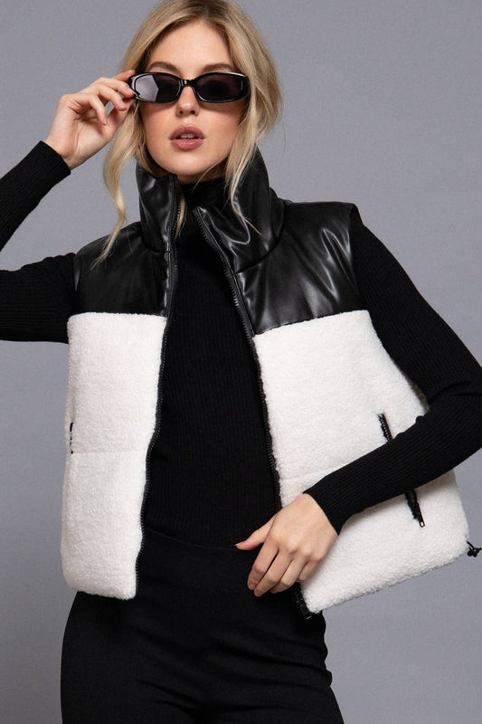 [PLUS SIZE] Reversible Faux Leather-Sherpa Padding Crop Vest