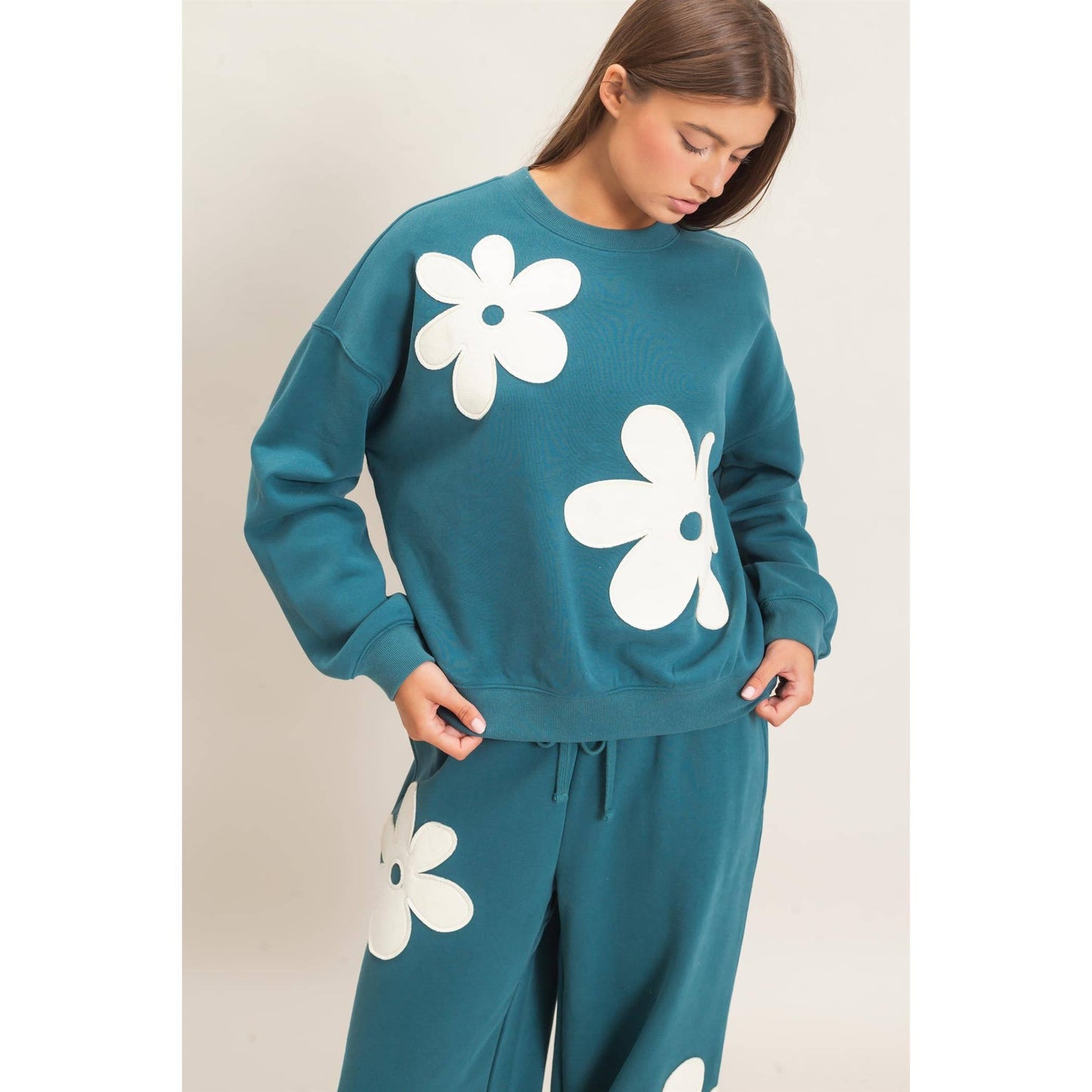 Floral Applique Crew Neck Sweatshirt