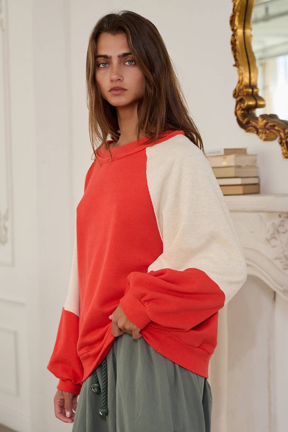 T2460 Contrast Detail French Terry Sweatshirt Top