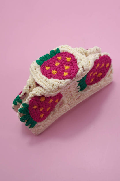 JUMBO HANDMADE CROCHET FLORAL HAIR CLAW CLIPS | 40H938