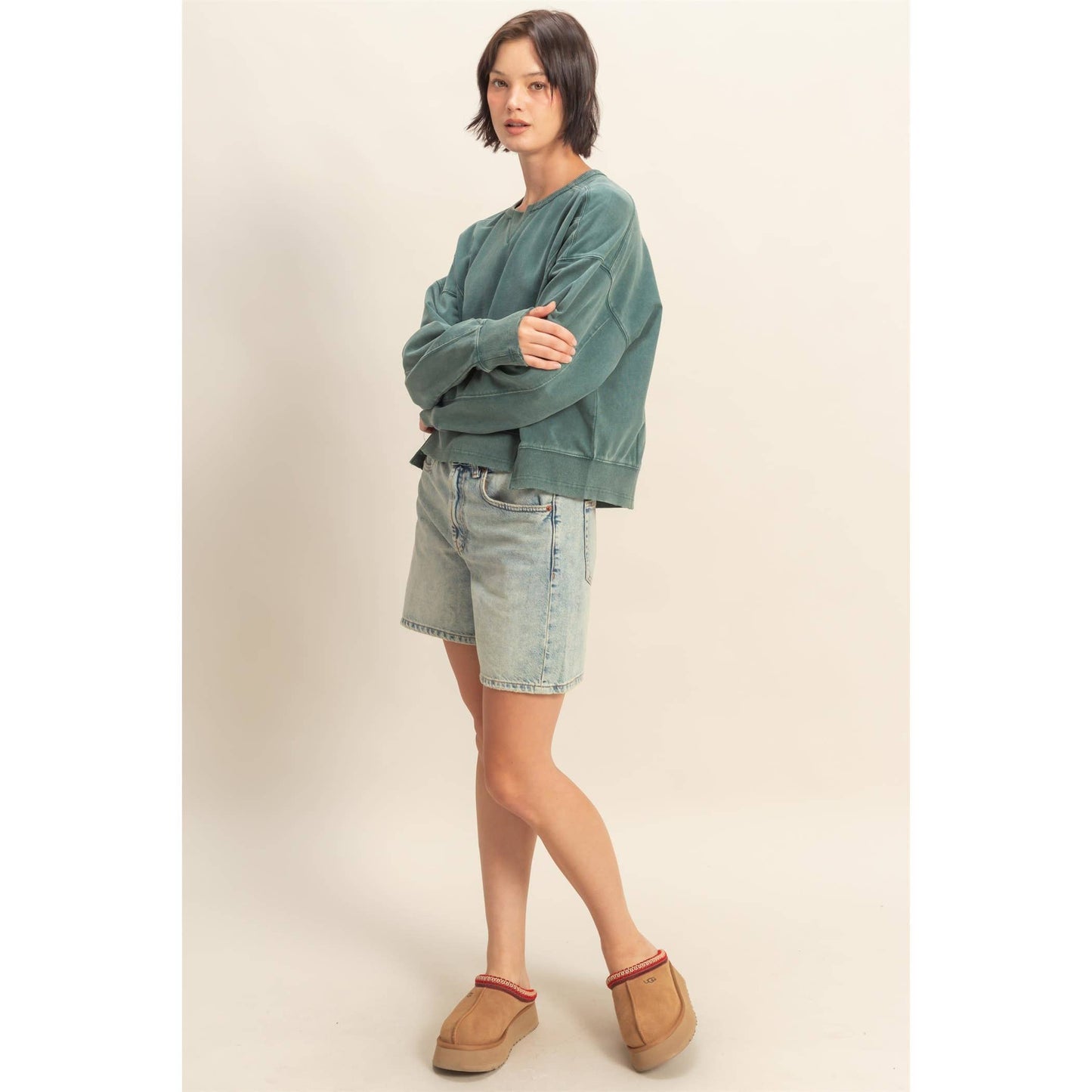 Oversized Crew Neck Sweatshirt With Raw Hem