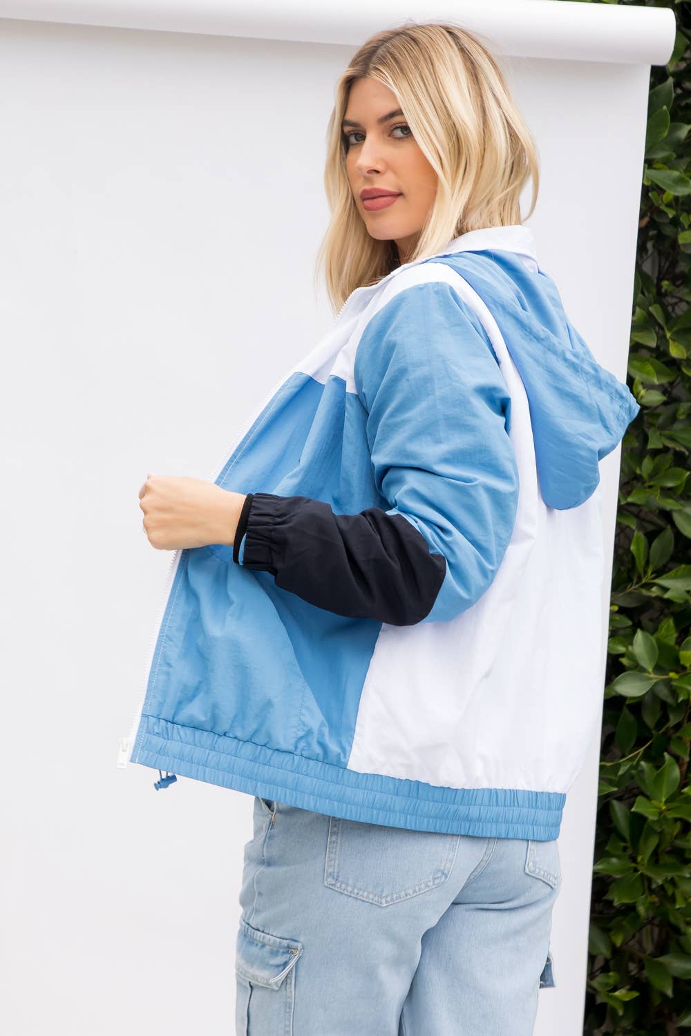 Dry Nylon Color Block Windbreaker
