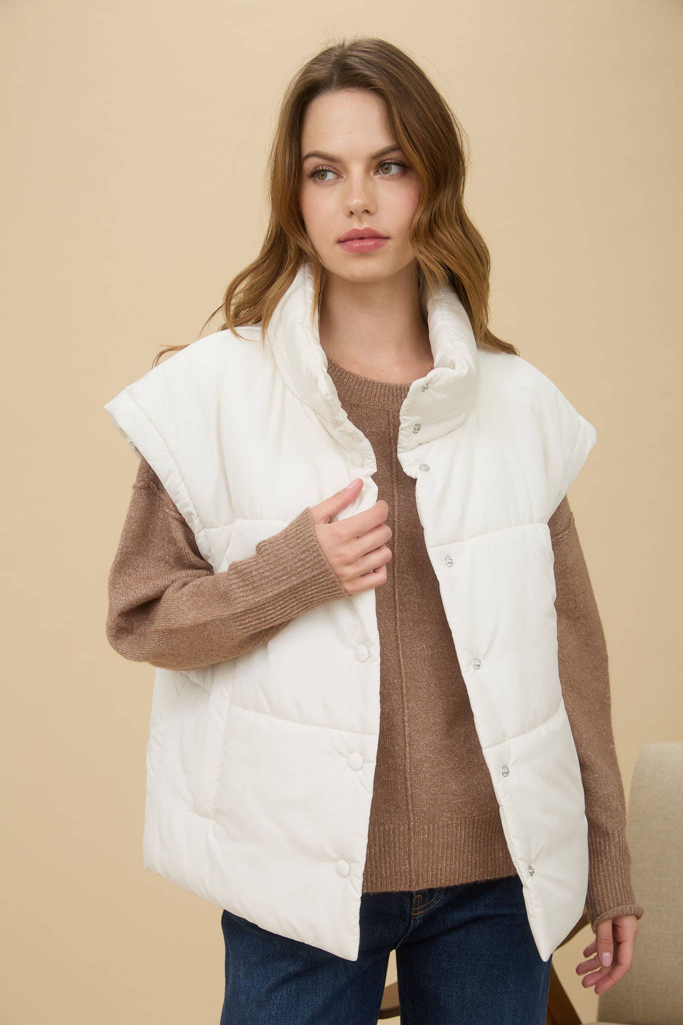 OVERSIZED SNAP BUTTON PUFFER VEST